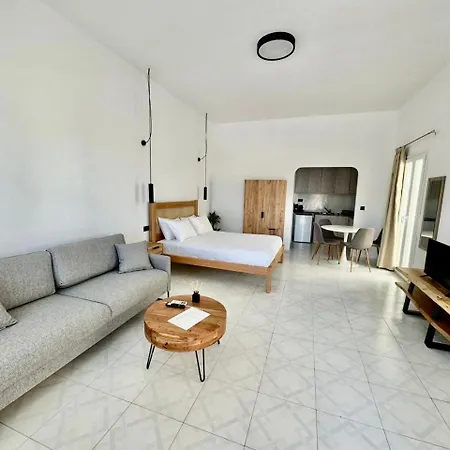 Gervi Apartment Fira (Santorini)